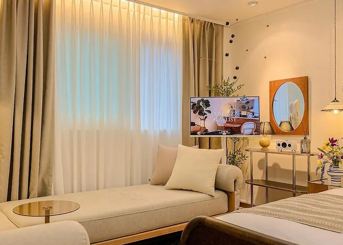 3-minute Walk From Nonhyeon Station, Gangnam, 6 People,coex, Cheongdam, Garosu-gil アパート