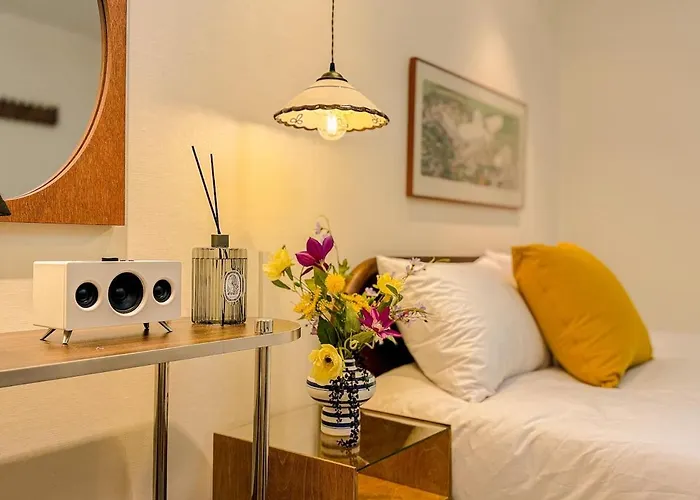 アパート 3-minute Walk From Nonhyeon Station, Gangnam, 6 People,coex, Cheongdam, Garosu-gil ソウル特別市
