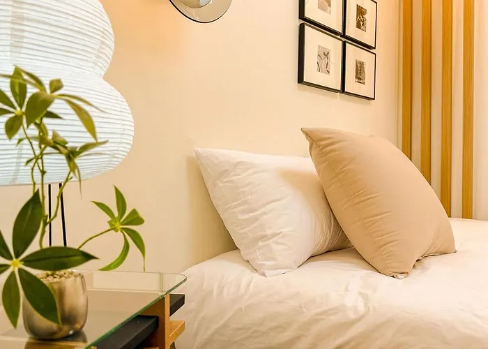3-minute Walk From Nonhyeon Station, Gangnam, 6 People,coex, Cheongdam, Garosu-gil
